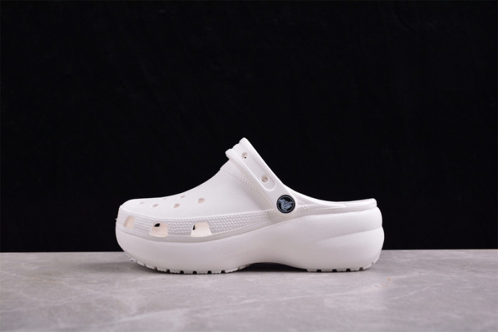 CROCS SCANDAL C00041