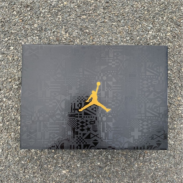 Air Jordan 12 FIBA White University Red 130690-107