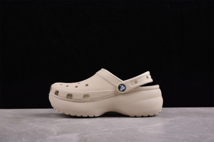 CROCS SCANDAL C00039
