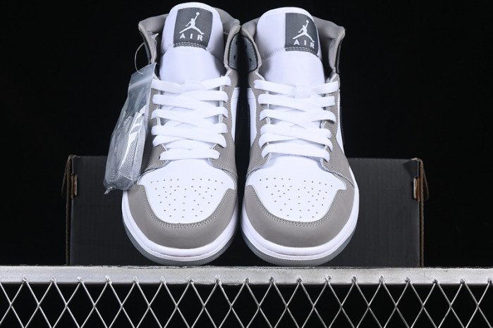 Air Jordan 1 Mid SE 