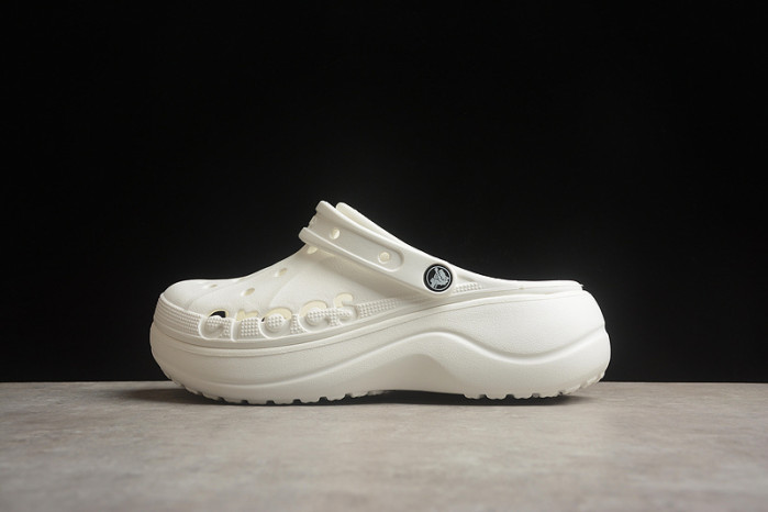 CROCS SCANDAL C00038