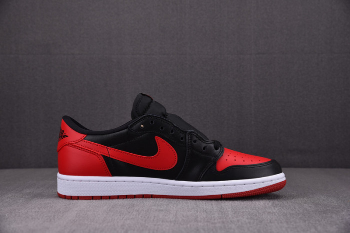 Jordan 1 Retro Low Bred (2015) 705329-001