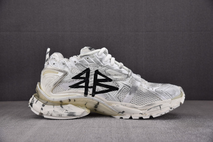 RUNNER SNEAKER RS056