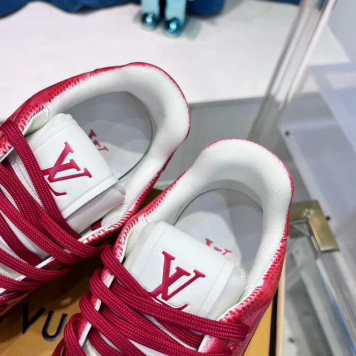 LV SNEAKER LV-000392