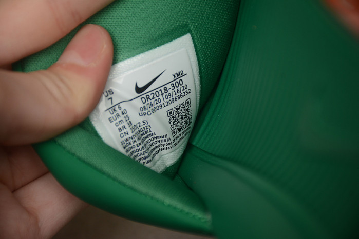 NIKE SANDALS N-026
