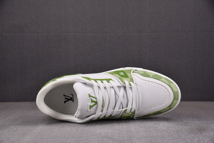 LV SNEAKER LV-000532