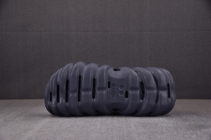 Cr*0*s x salehe bembury c00018