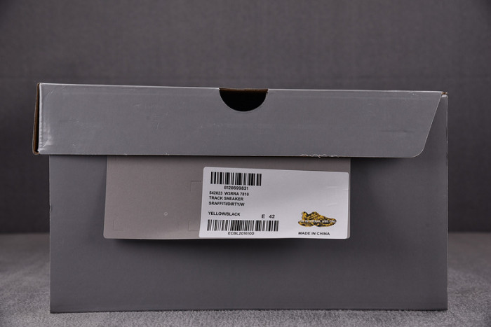 TRACK SNEAKER TS091