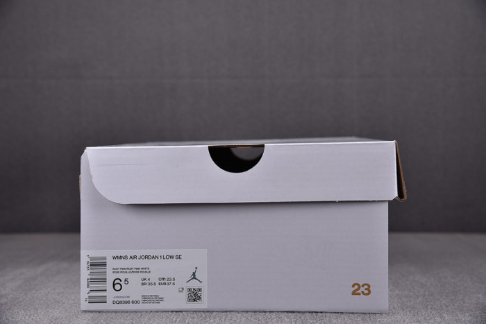 WMNS AIR JORDAN 1 LOW SE 
