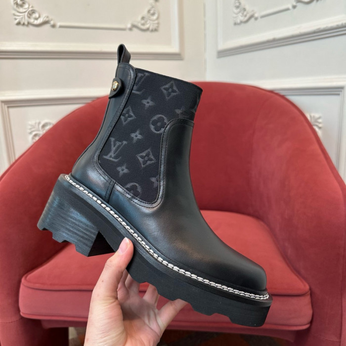 LV BOOTS L000050