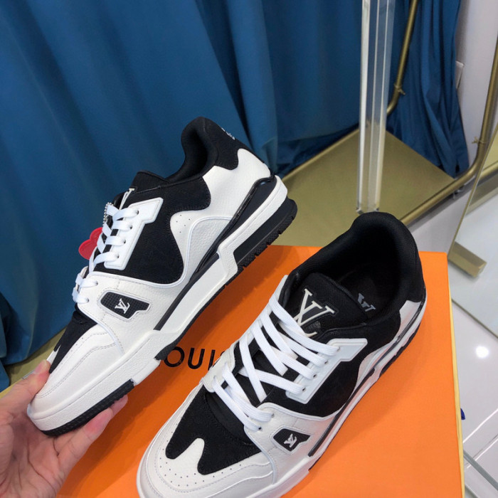 LV SNEAKER LV-000338