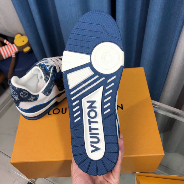 LV SNEAKER LV-000337