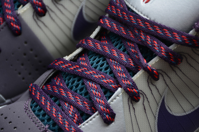 ZOOM KOBE 4 