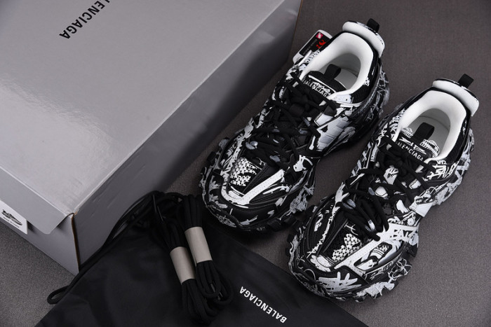 TRACK SNEAKER TS088
