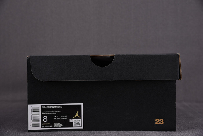 Air Jordan 1 Mid 