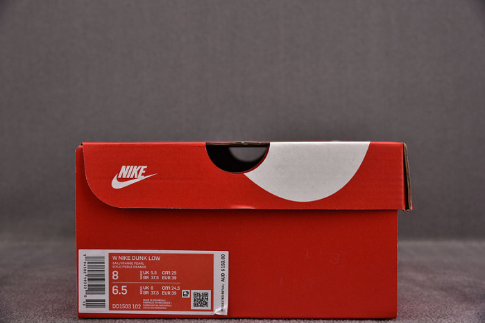 NIKE SB DUNK LOW ORANGE PEARL DD1503-102