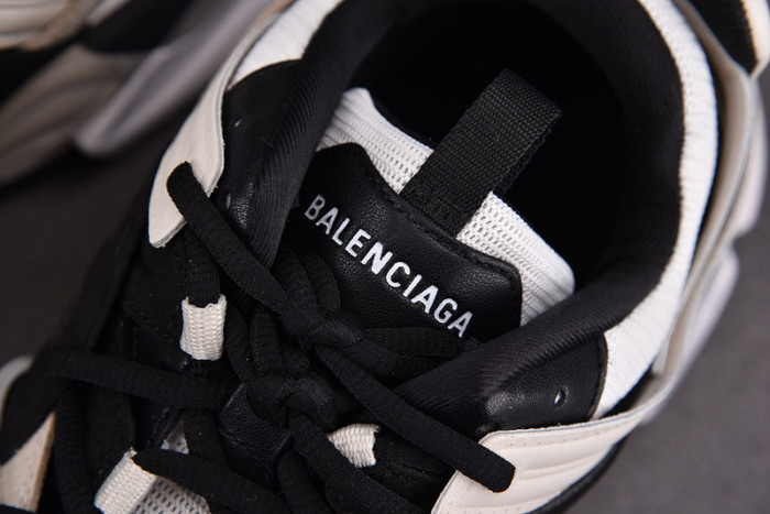 TRACK SNEAKER TS099