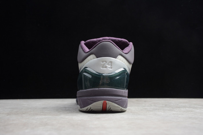 ZOOM KOBE 4 