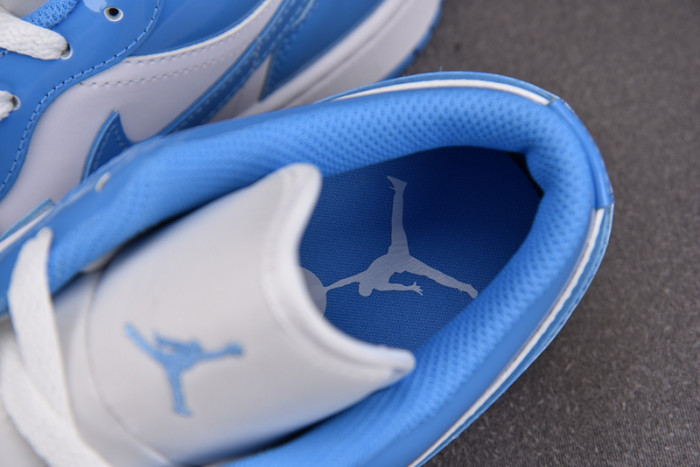 Air Jordan 1 Low 