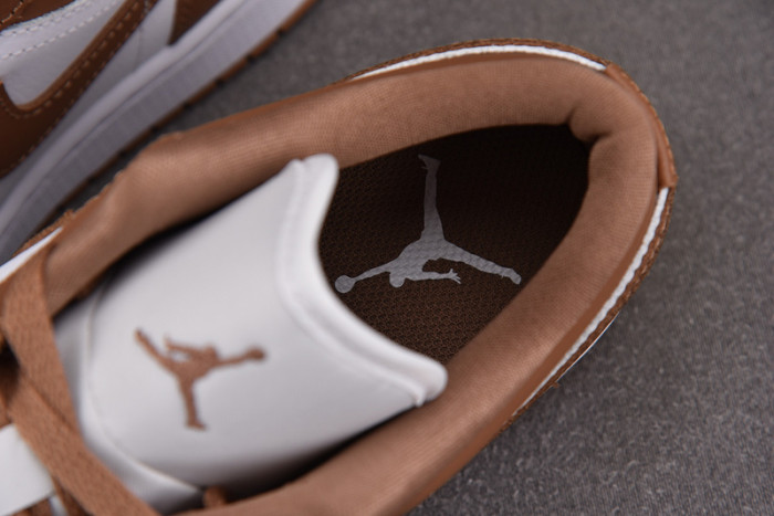 Wmns Air Jordan 1 Low 