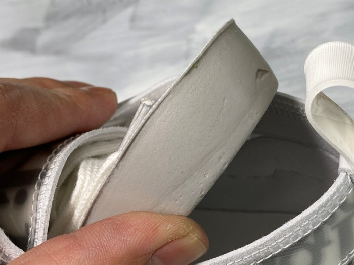 B23 Oblique low Sneakers T004801-1068